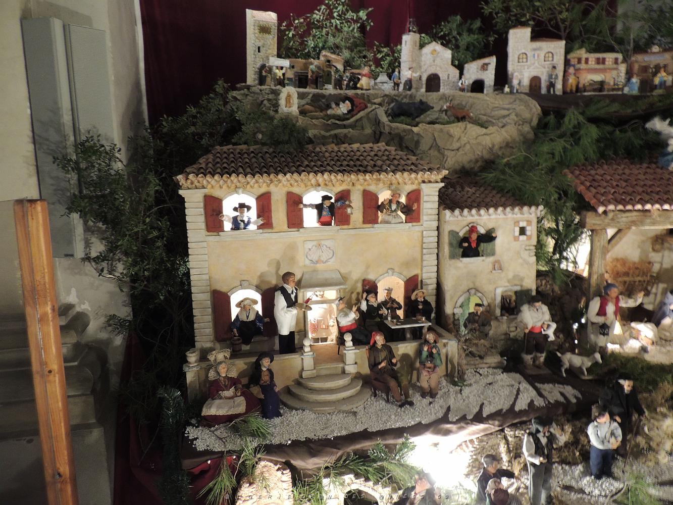 11 Toulon La Creche Eglise Saint-Francois de Paule.JPG -           